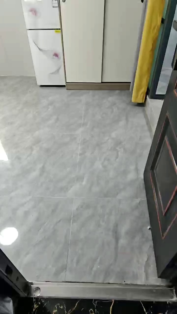 石厦 单间 2900/月