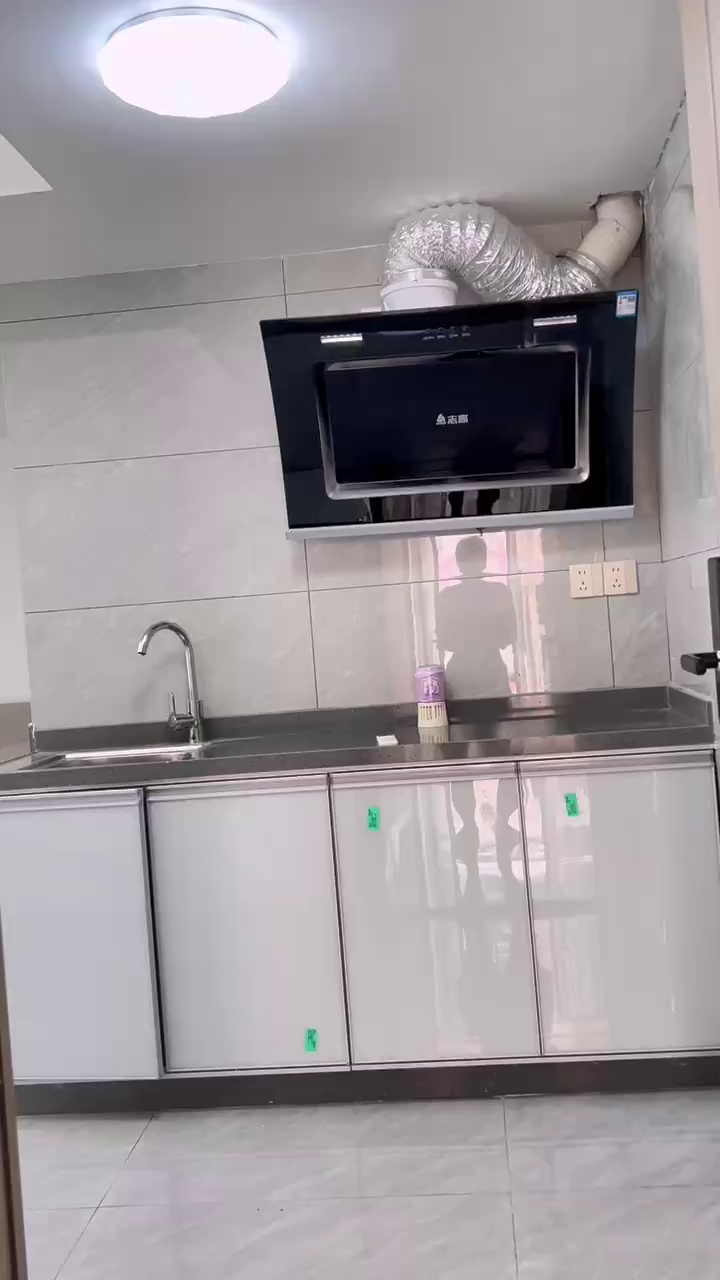 笋岗一房一厅2980