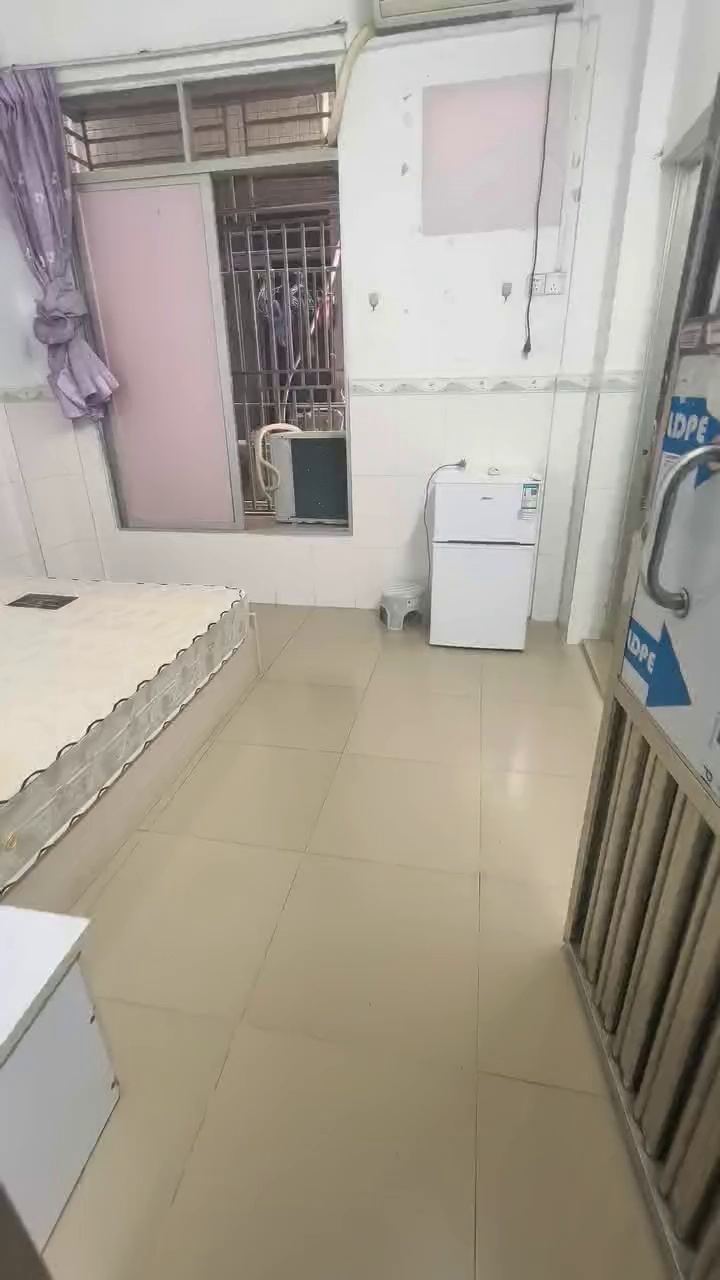 近福民地铁口 4楼 套房 租金2280 可配齐 通燃气 拎包入住